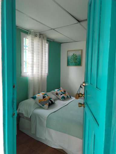 Others 4, Casa Hostal Bouva, Antón