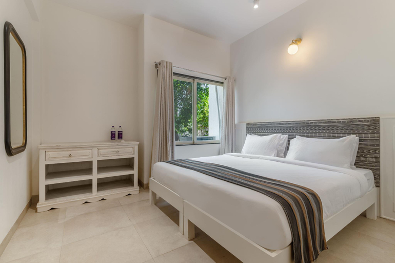 Bedroom, Sterling Stolen Heaven Lonavala , Pune