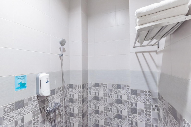 Bathroom 3, Darmo Residence, Bandung