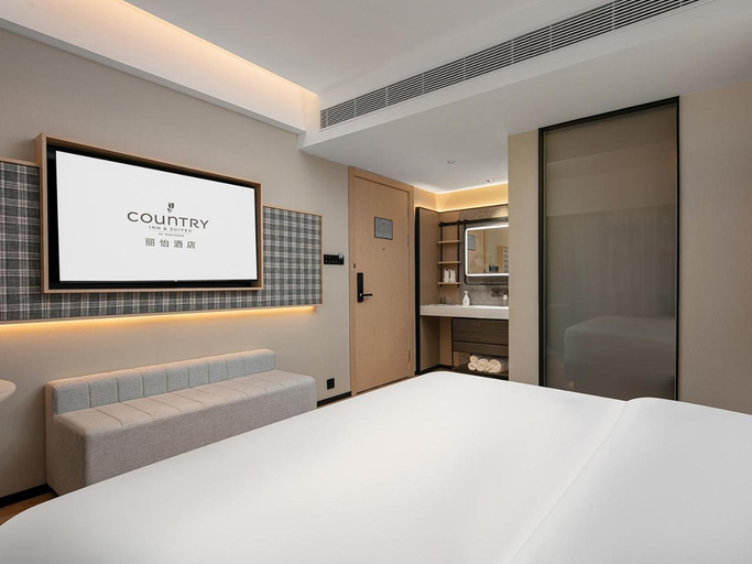 Bedroom 2, Country Inn & Suites by Radisson Guangzhou Railway Station Xiaobei Metro Station, Guangzhou