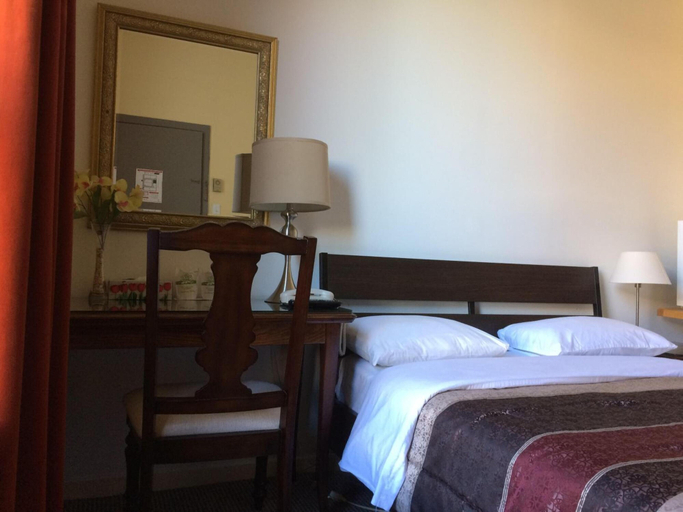 Bedroom 4, Hotel Bon Accueil, Montréal