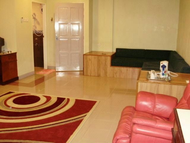 Others 3, Arwana Inn, Pasir Putih