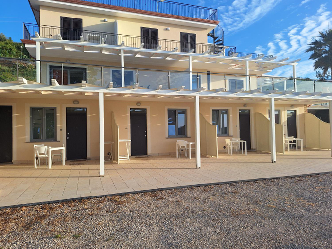Others 4, COUNTRY HOUSE Marj & Jo RESORT, Salerno