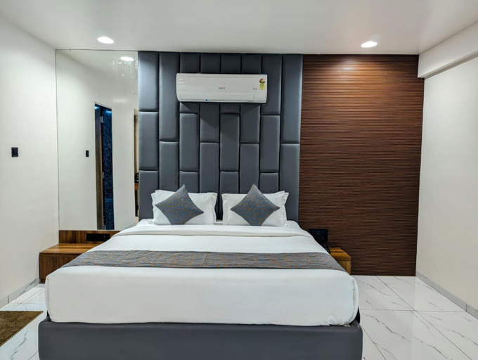 Bedroom 6