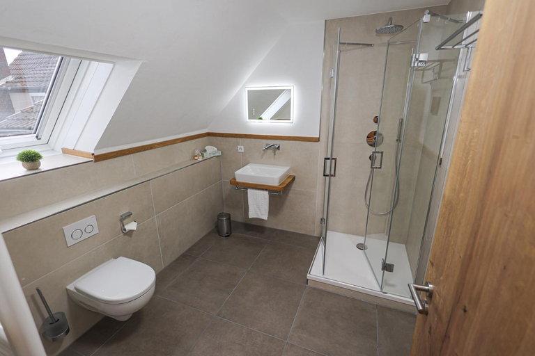 Bathroom 17