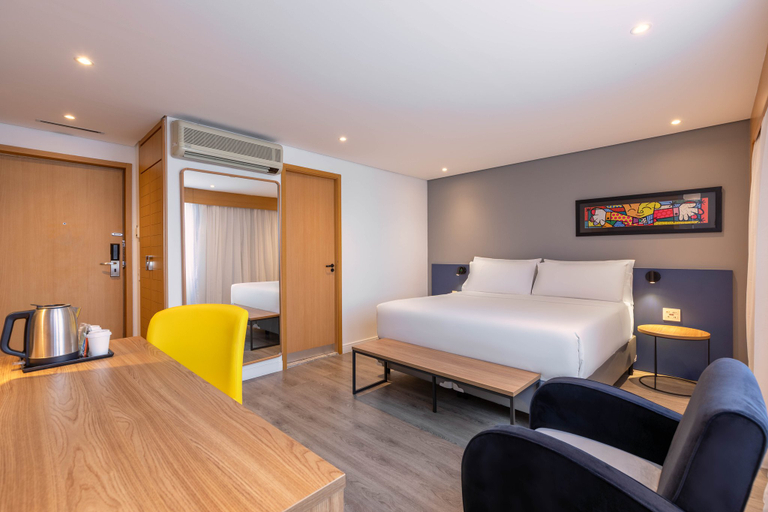 Bedroom 16