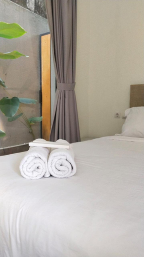 Bedroom 3, Zameeira Homestay, Solo