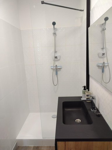 3, Studio independant location courte duree a proximite du Lycee International, Yvelines