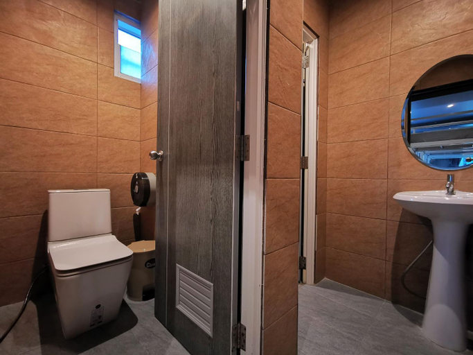 Bathroom 4, Hi Samui Hostel, Ko Samui