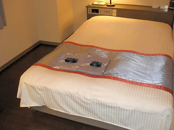 Bedroom 2, Kawasaki River Hotel, Kawasaki