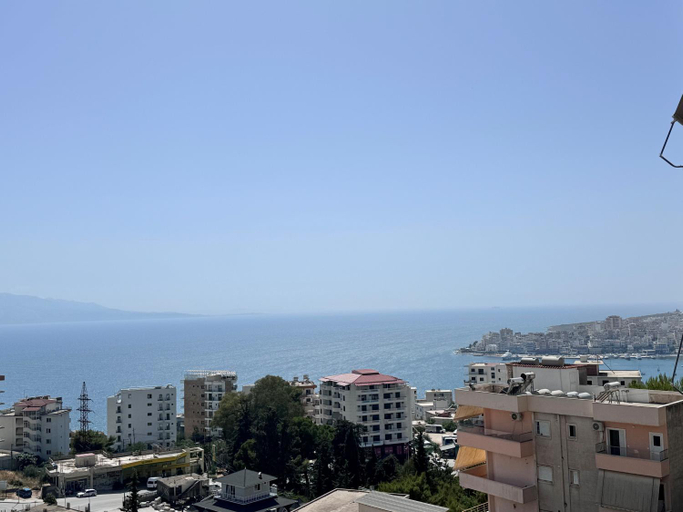 Others 5, Sunset Hill Apartments, Sarandës