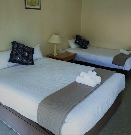 Bedroom, Coachman's Eden, Bega Valley