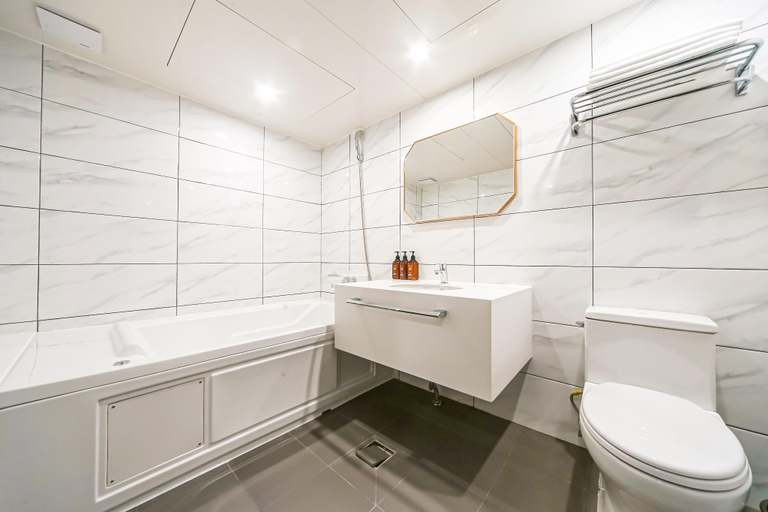 Bathroom 8
