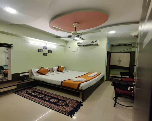 Others 4, Hotel Bhumi, Sirohi