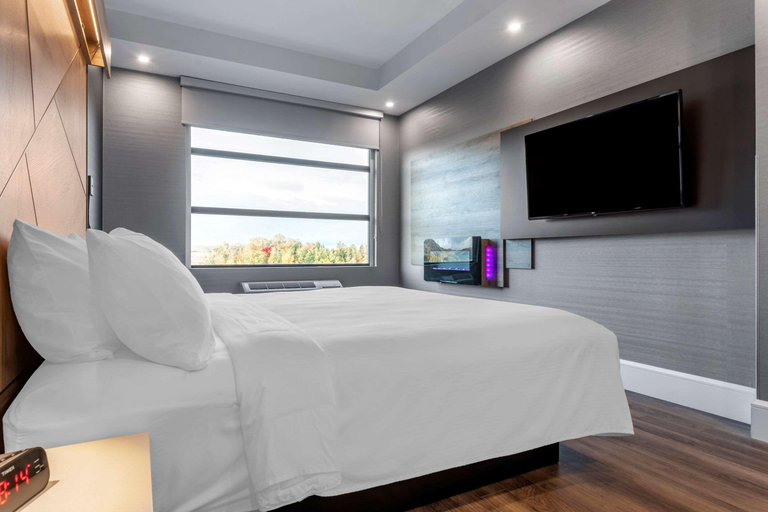 Bedroom 3, Quality Hotel & Conference Centre, Madawaska