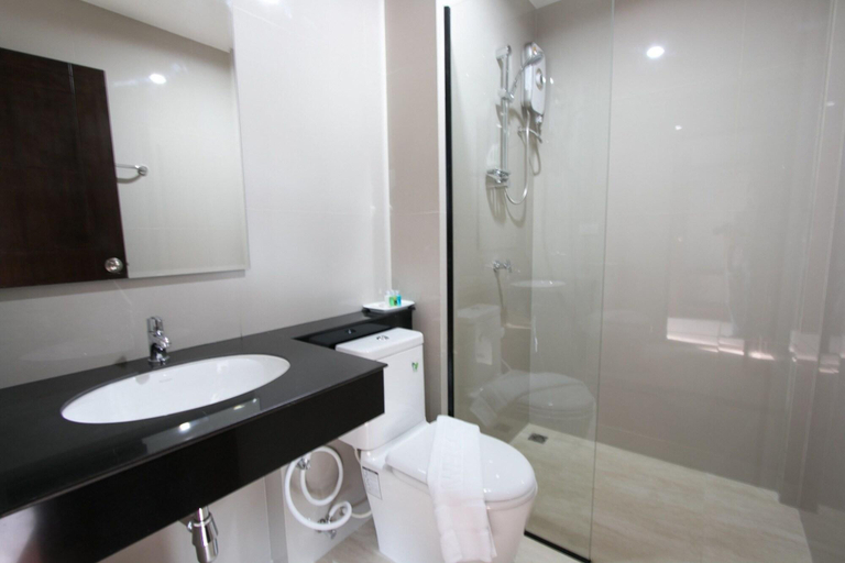Bathroom 3, Aonang Sea Valley Resort, Mueang Krabi