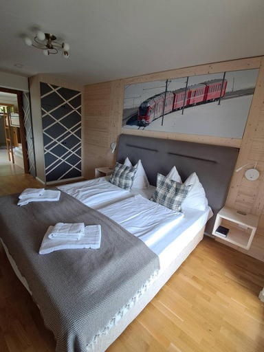 Bedroom 2, Jagerhotel, Villach Land