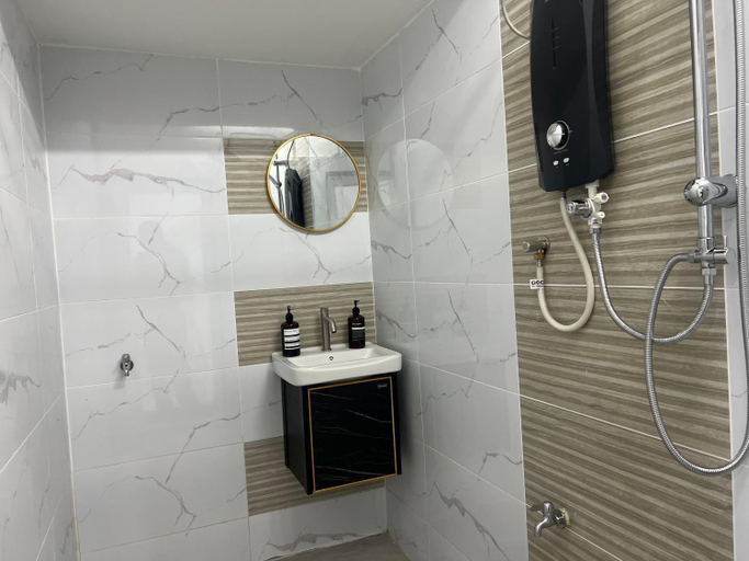 Bathroom 2, Laena Homestay Kangar, Perlis