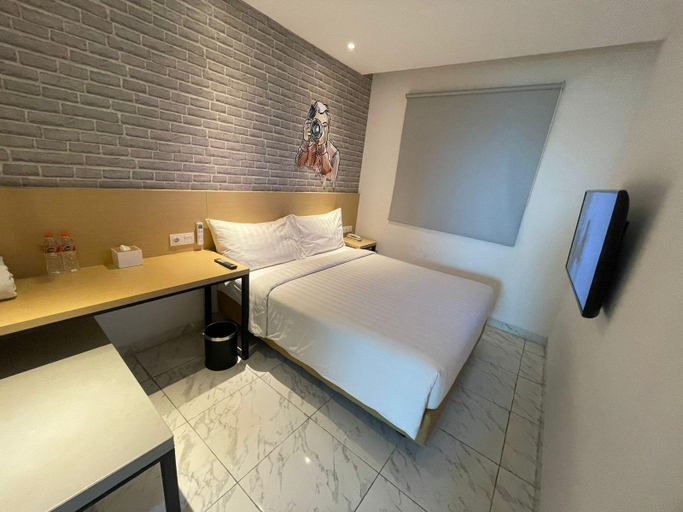 Bedroom 13