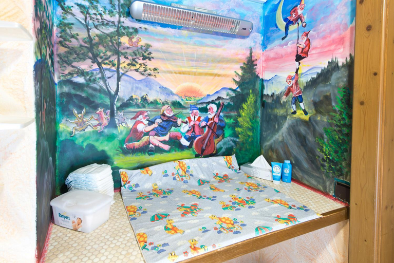 Bedroom 2, Schwarzwald Hotel Silberkoenig, Emmendingen