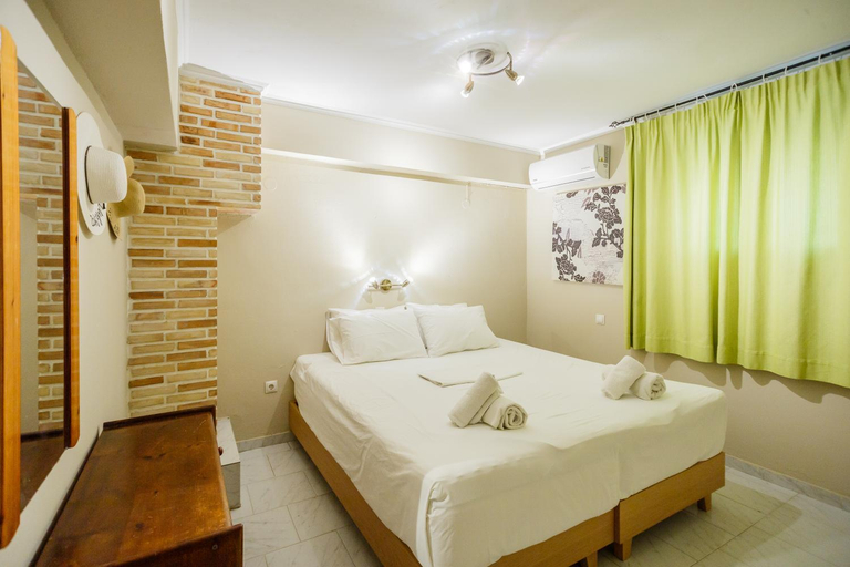 Bedroom 2, Rose Club Apartments, Ionian Islands