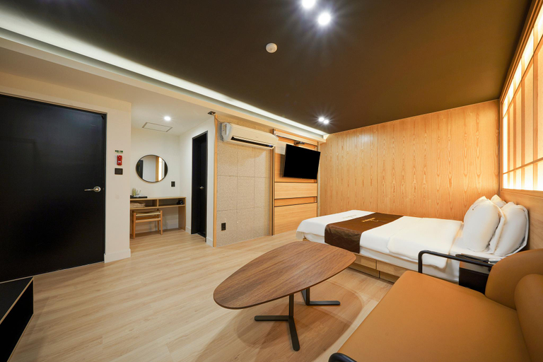 Bedroom 9
