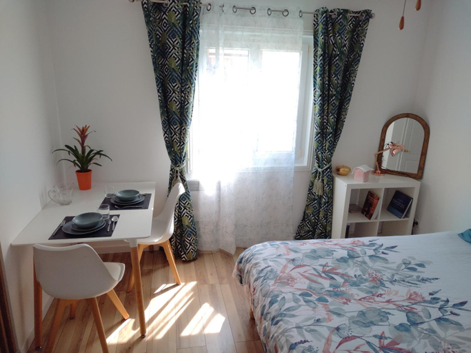 5, Studio independant location courte duree a proximite du Lycee International, Yvelines