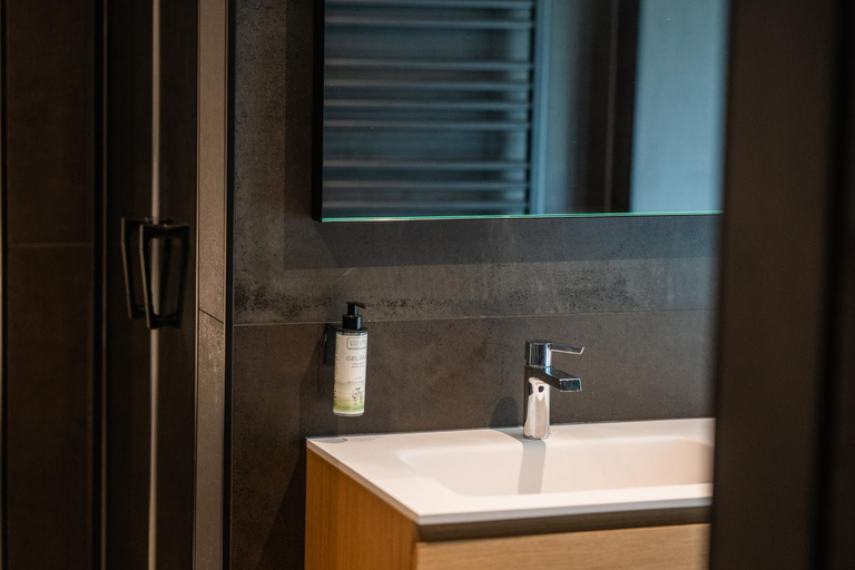 Bathroom 5, Hostellerie La Claire Fontaine, Logis hotels & Spa included, Luxembourg