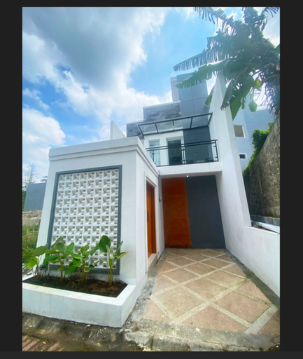 Exterior & Views 2, Villa Keluarga Royal Arois Dekat Jatim Park 3, Malang