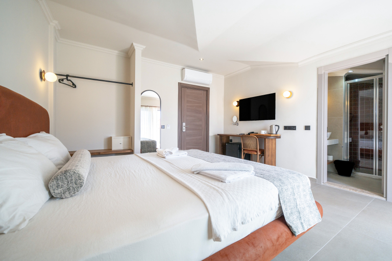 Bedroom 3, MagicTulip Beach Hotel, Fethiye