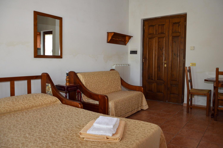 Bedroom 2, Agriturismo La Fraschetta, Viterbo