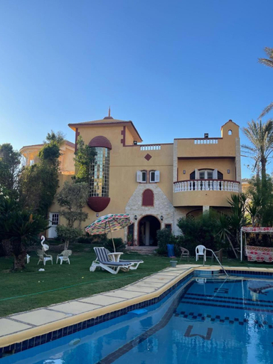 Sport & Beauty 2, EL Fouly Villa beach front -North Coast فيلا لمة العيله الفولي - سيدي كرير - الساحل الشمالي, Burj al-'Arab