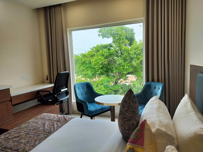 Bedroom 12