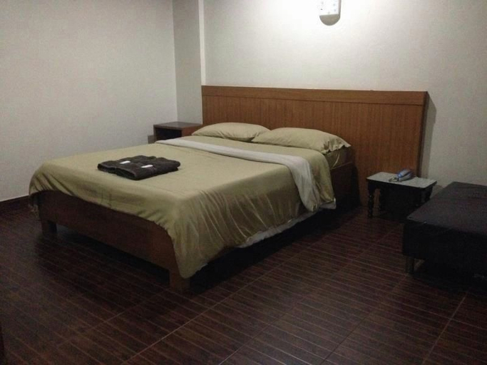 Others 3, White Orchid Inn Nana 2, Khlong Toey