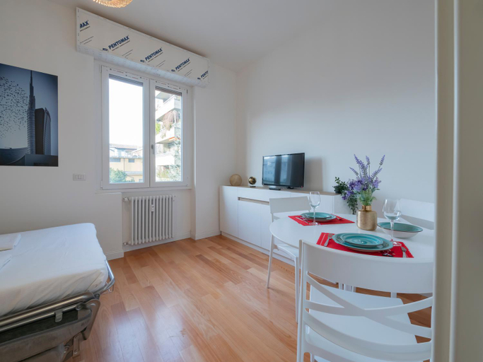 Dining Room 15