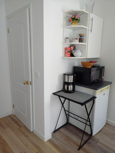 4, Studio independant location courte duree a proximite du Lycee International, Yvelines