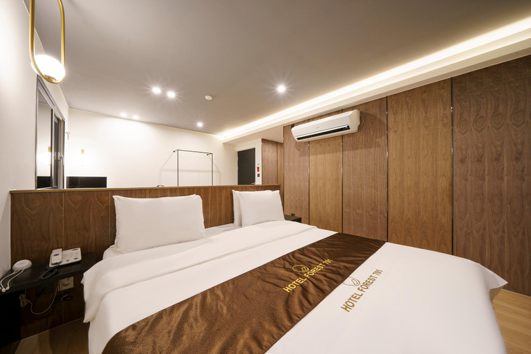 Bedroom 19
