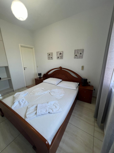 Others 4, APARTMENTS ERI, Sarandës