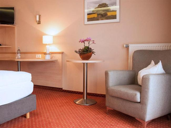 Bedroom 2, Muritz-Strandhotel, Mecklenburgische Seenplatte