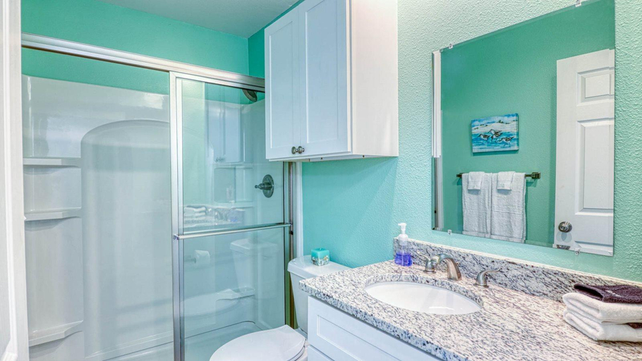 Bathroom 4, The Salty Aloha, Aransas