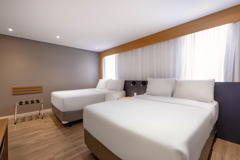 Bedroom 25