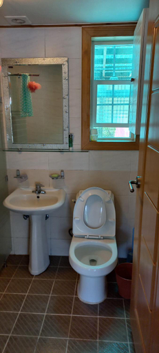 Bathroom, Yangyang Prime Pension, Yangyang