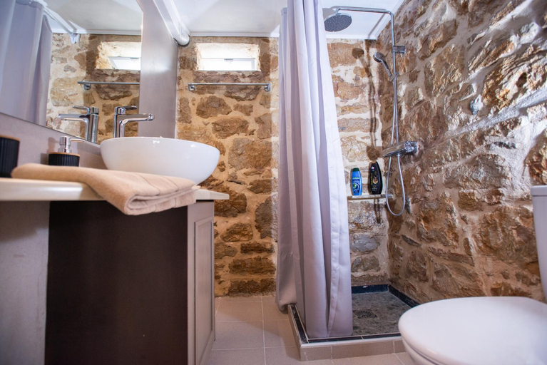 Bathroom 3, Petra Vori Studio, Faistos