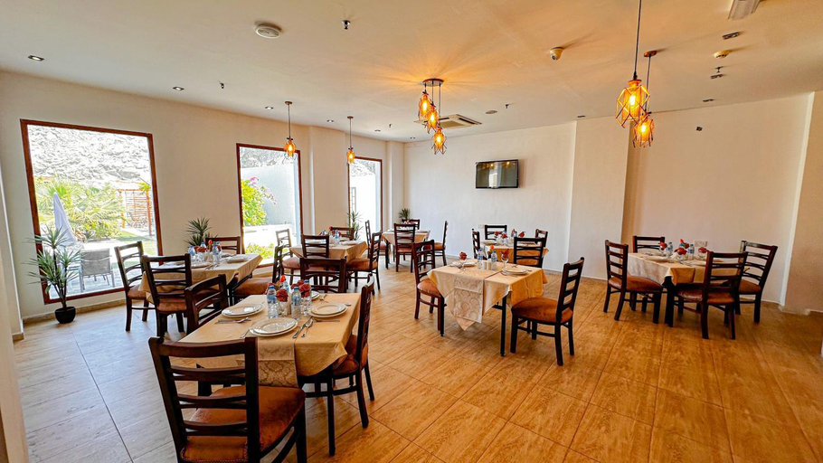 Food & Drinks 4, Riyam Hotel, Muscat