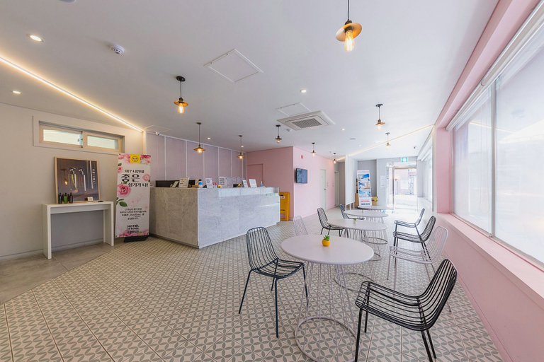 Others 2, Hotel Razab, Pohang