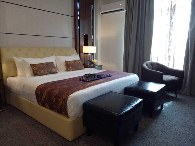 Bedroom 13