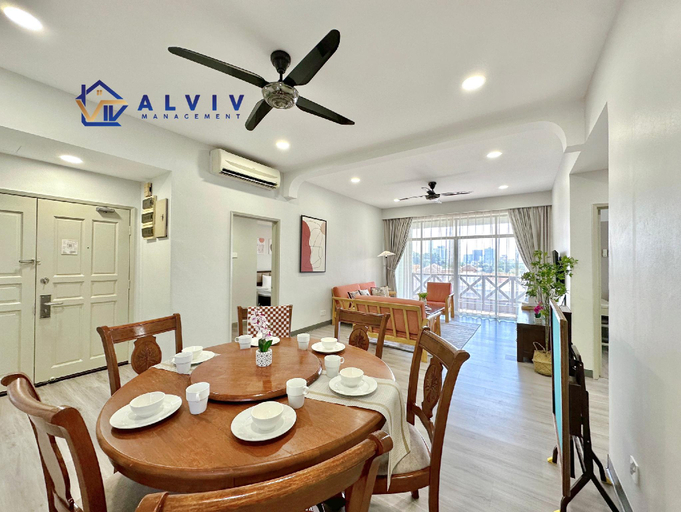 Dining Room 12