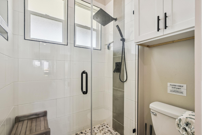 Bathroom 3, Sandy Cheeks Surfside, Brazoria