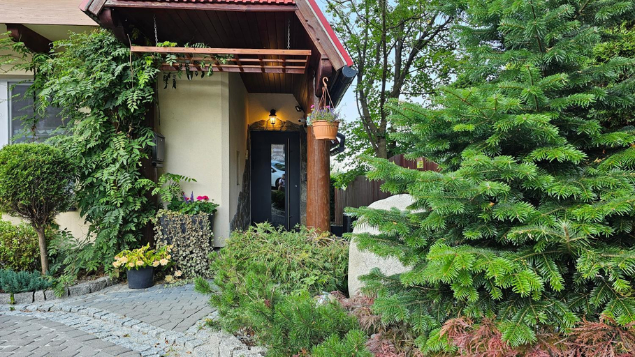 Exterior & Views 1, Bukowianski Dworek - Blisko wyciagi, termy, szlaki turystyczne oraz kuchnia i grill w obiekcie, Tatra