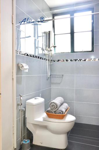 Bathroom 15